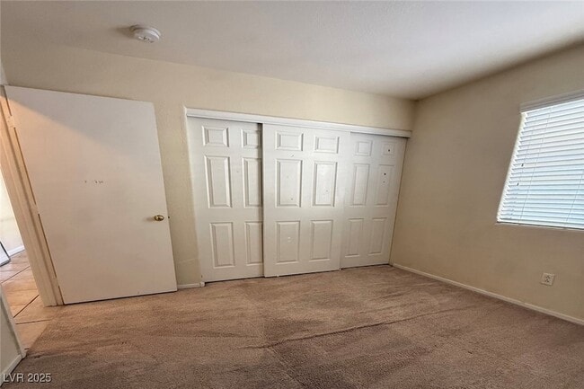 Building Photo - 9300 Cool Creek Ave