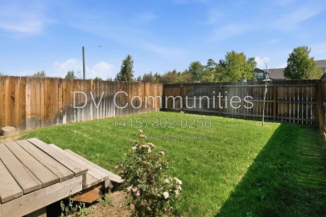 Building Photo - 1413 SW 27th St