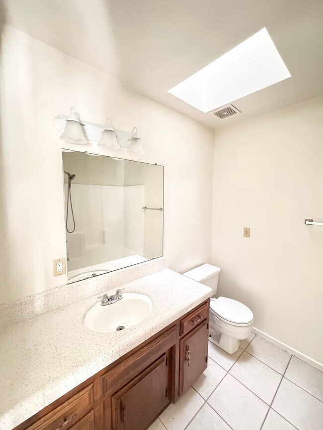 Building Photo - 7900 N Laurelglen Blvd