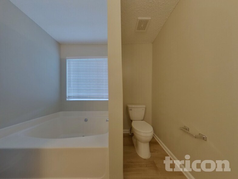 Building Photo - 1522 Mill Creek Rd