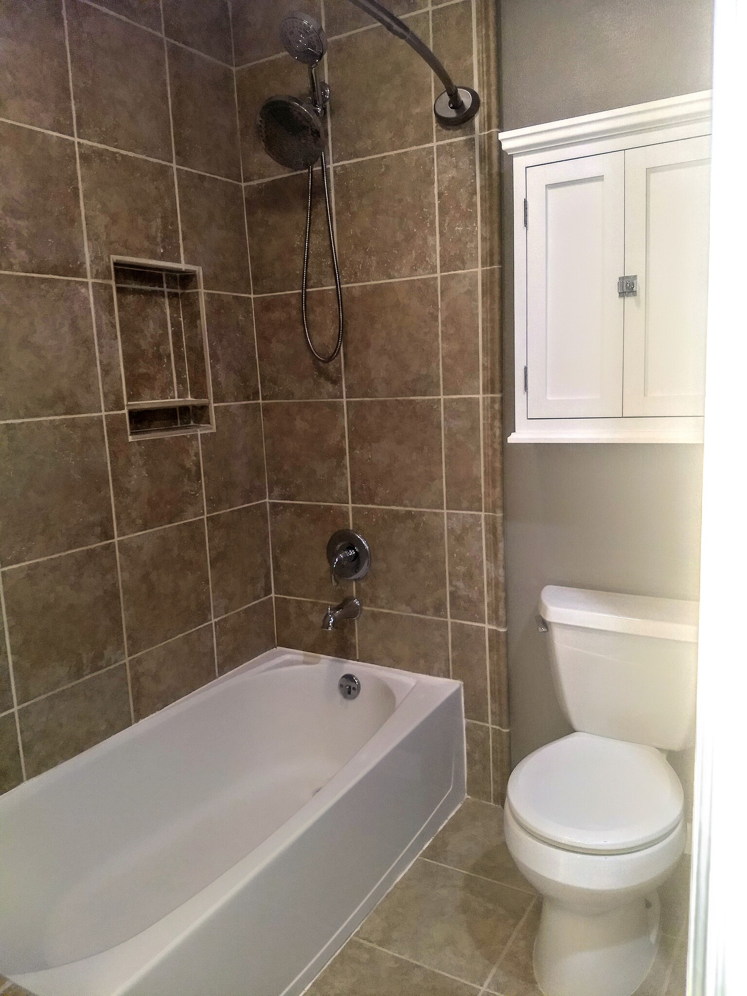 Second full bathroom. - 16351 Petro Dr