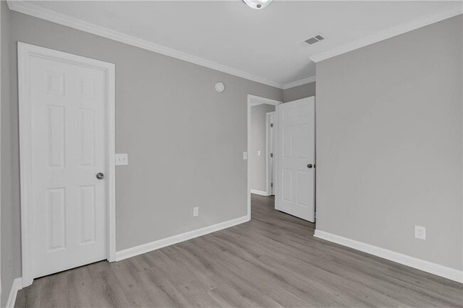 Building Photo - 1040 Thomasville Estates Wy SE