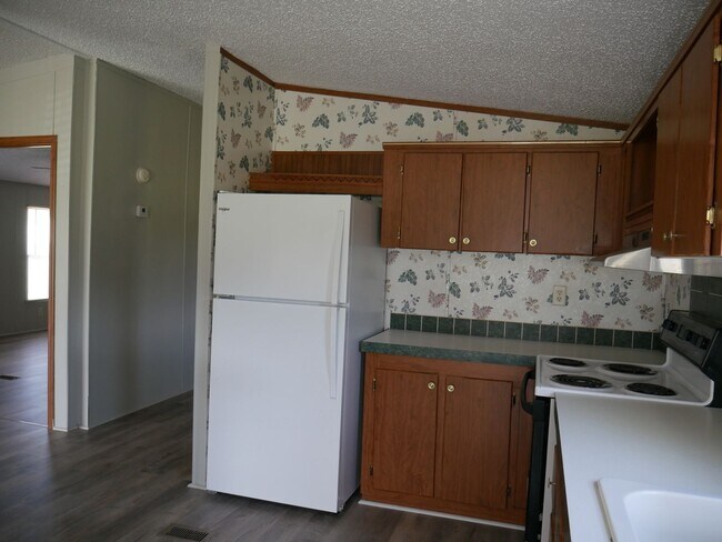 Building Photo - Adorable mobile home in Quitman