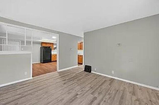 Building Photo - 138 Grampian Rd