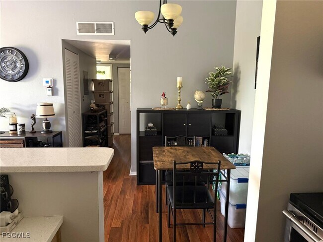 Building Photo - 5713 Foxlake Dr