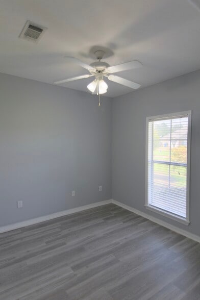 Guest Bedroom #1 - 106 Hanover Cove