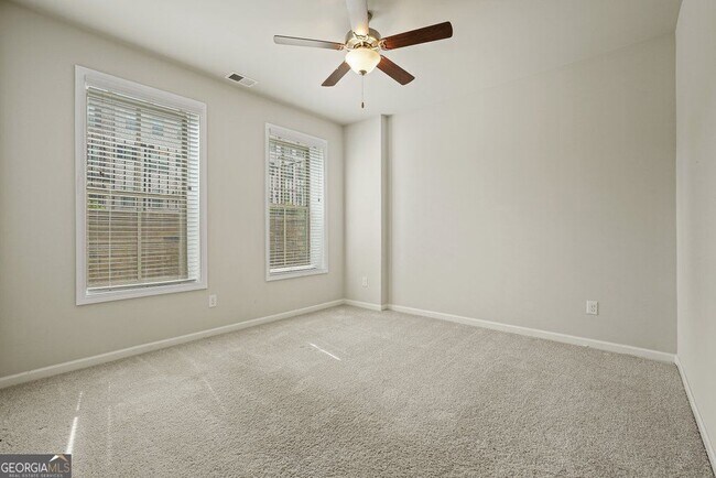 Building Photo - 4240 Hickory Pne Aly