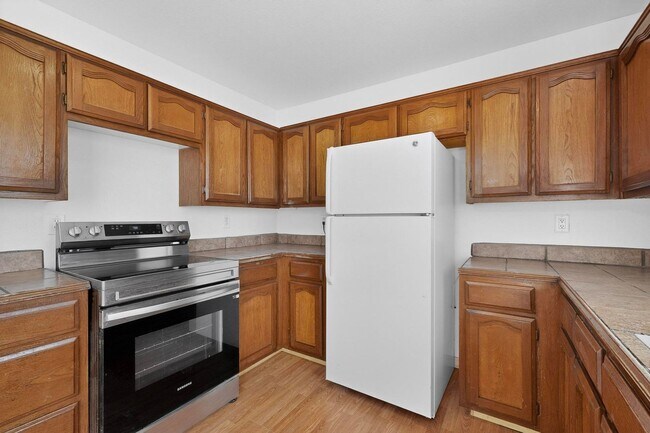 Building Photo - Rural South Valley 4 Bedroom  1.75 Bath 1256/sf