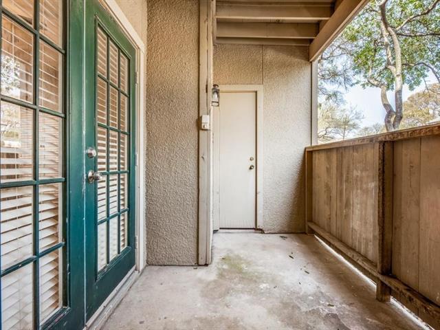 Building Photo - 8601 Park Ln