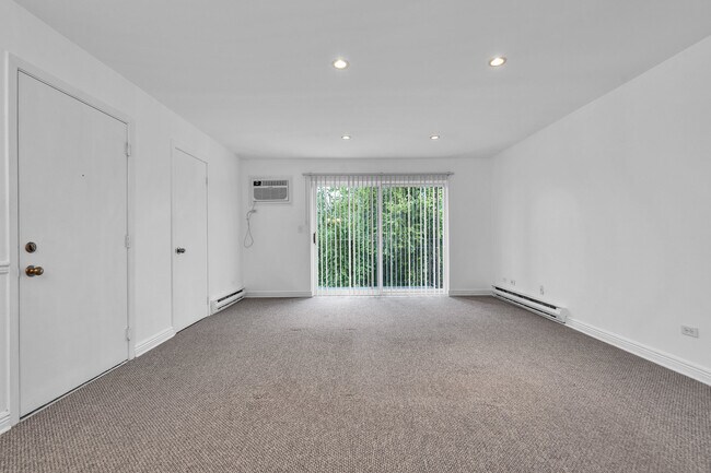 Building Photo - 730 Briar Hill Ln