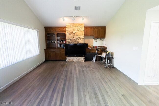 Building Photo - 14557 Eagle Ridge Dr