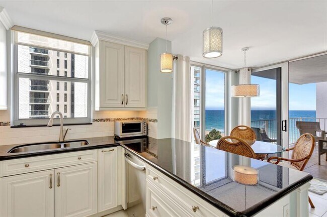 Building Photo - 1010 S Ocean Blvd
