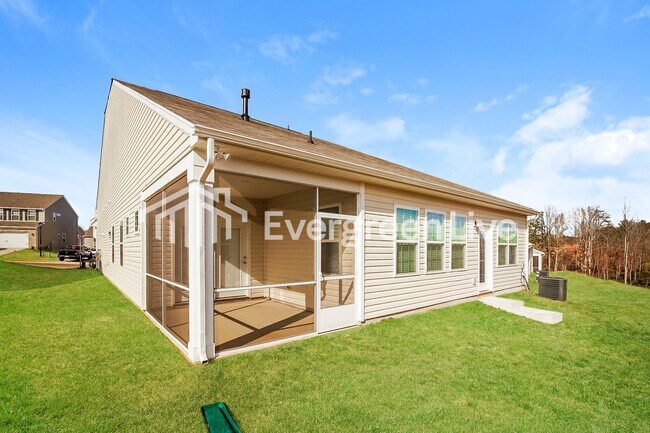 Building Photo - 6466 Fairfax Ct