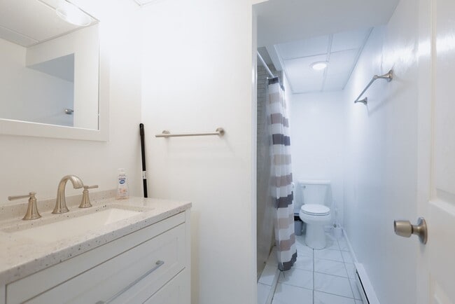 Building Photo - Cozy 1 BR/1 BA Apartment in Severna Park!
