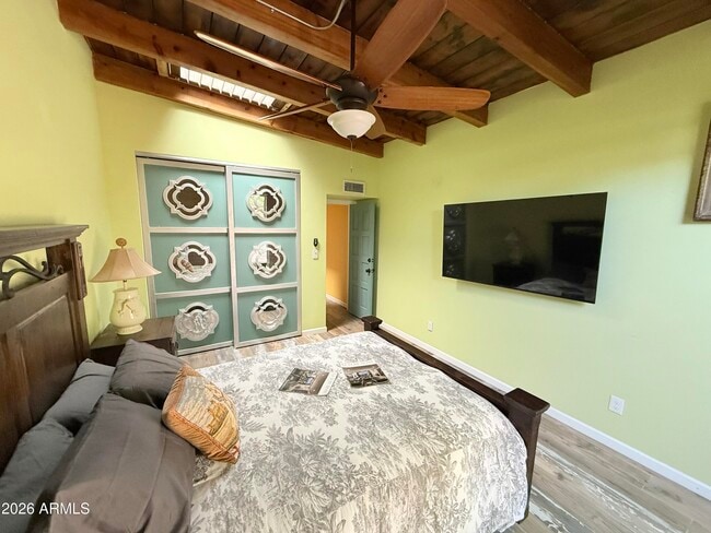 Building Photo - 3032 N 32nd St