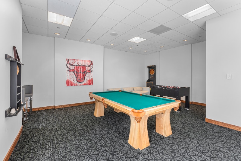 Building Photo - 420 E Waterside Dr
