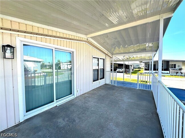 Building Photo - 16004 Tangelo Way