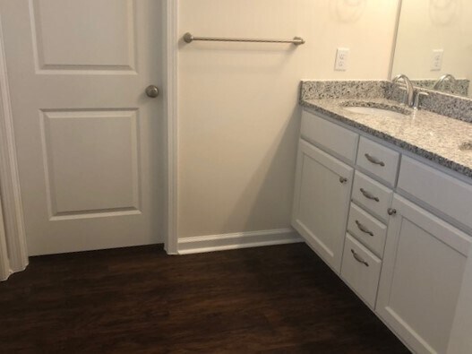 Building Photo - 218 Dogwood Cir