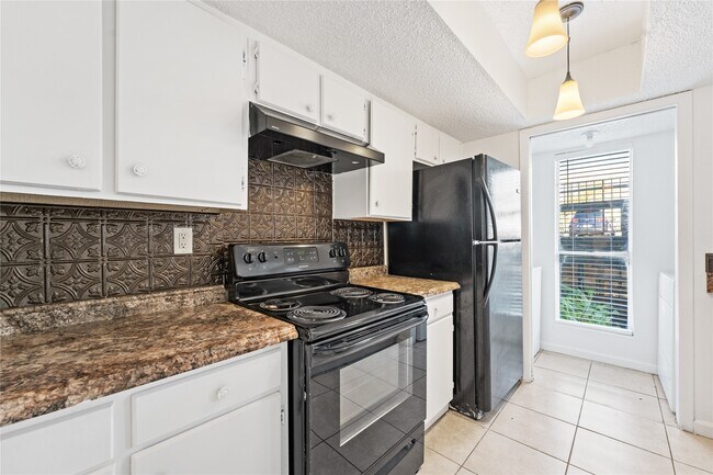 Building Photo - 781 Country Pl Dr