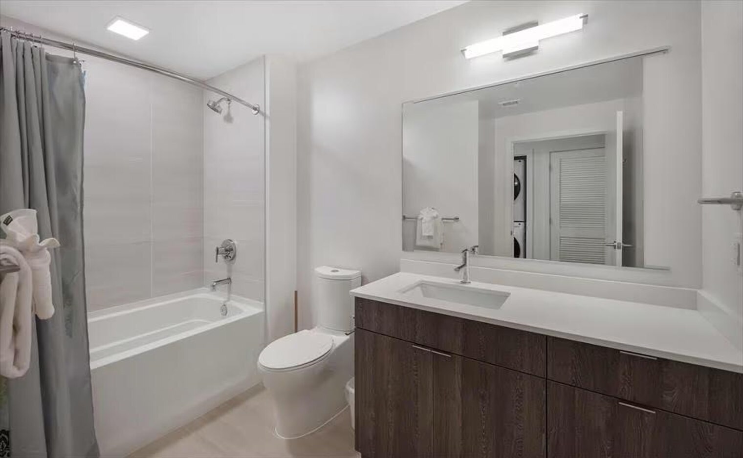 Building Photo - 315 J St