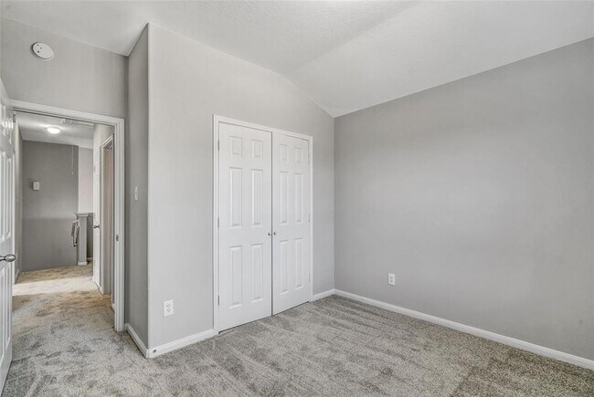 Building Photo - 31723 Regal Park Ct