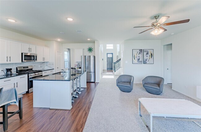 Building Photo - 8327 Threadfin Wy