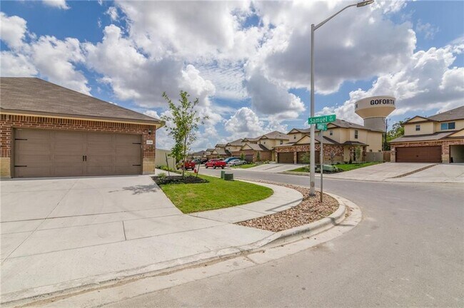 Building Photo - 153 Samuel Dr