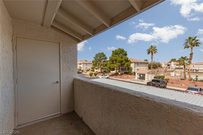 Building Photo - 7300 W Pirates Cove Rd