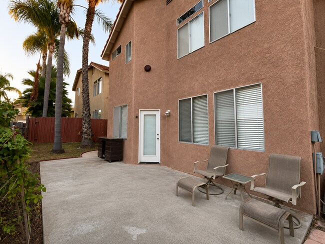 Building Photo - 1215 Adobe Terrace