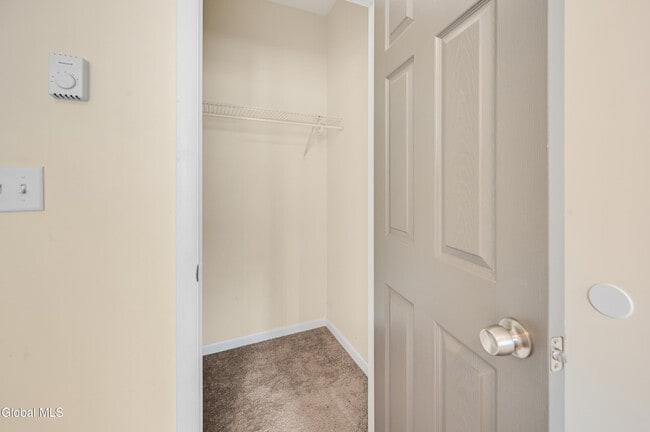 Building Photo - 281 Main St