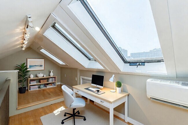 Building Photo - 9 Fayette St