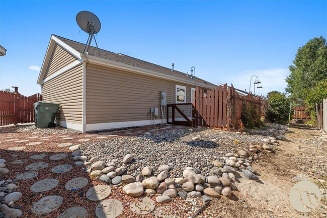 Building Photo - Yorkshire Court North