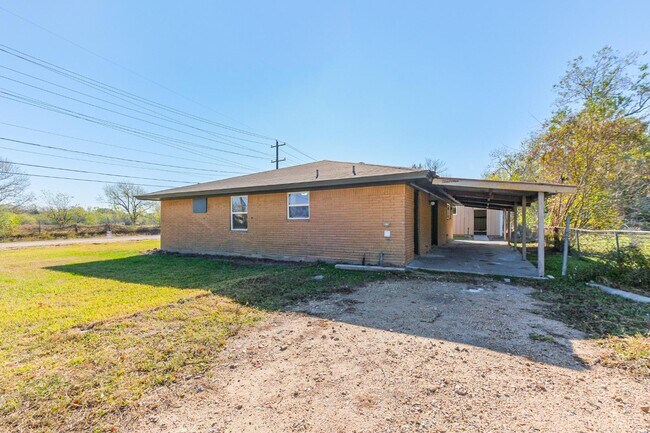 Building Photo - 802 Wright St