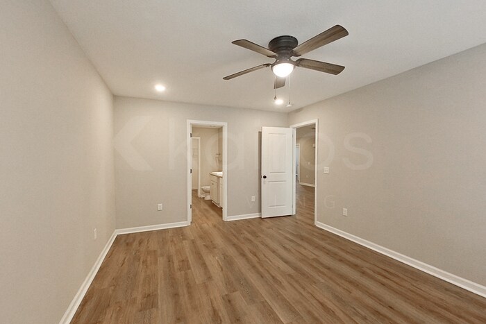 Building Photo - 132 Cottage Grove Rd