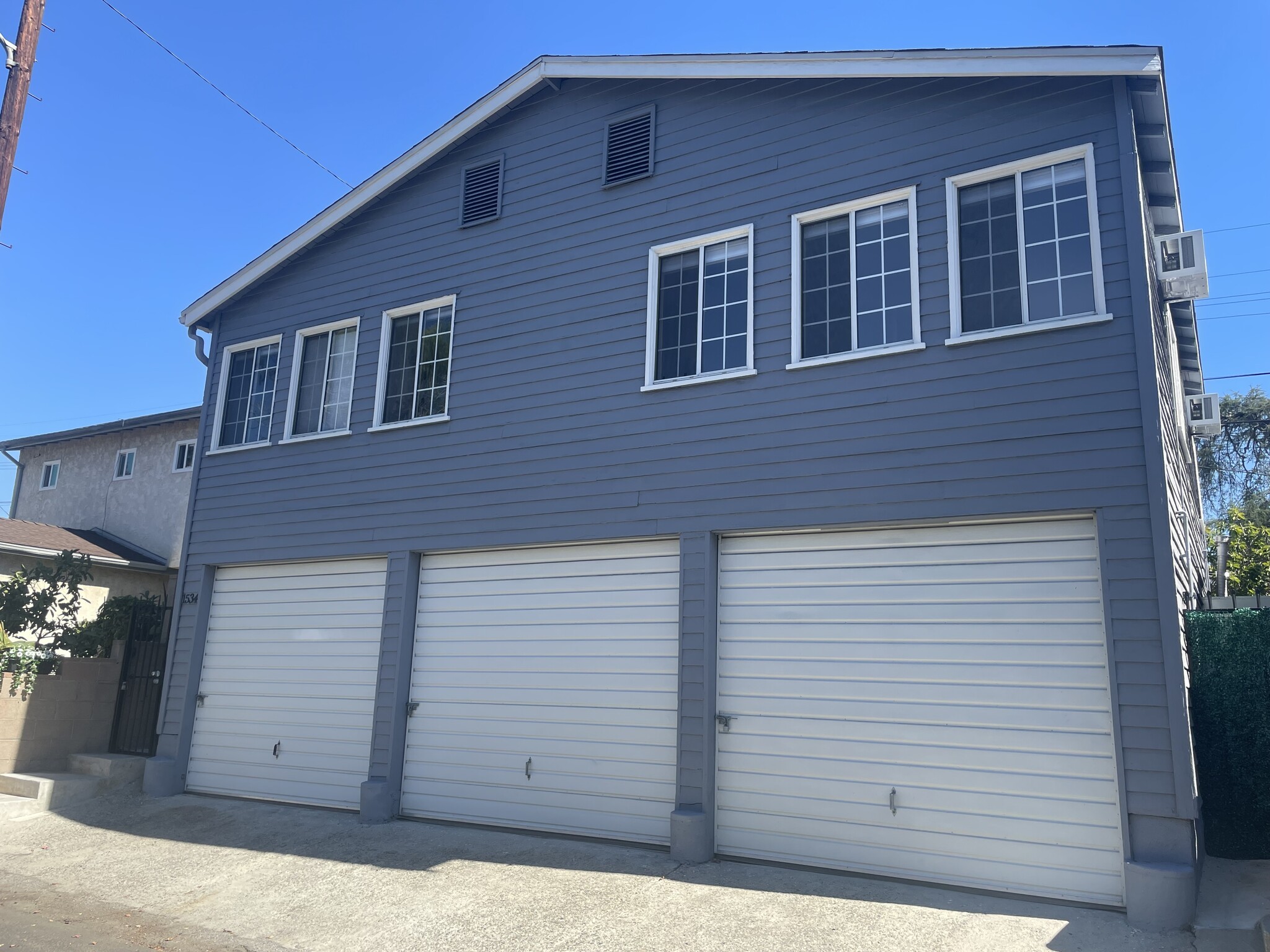 Building Photo - 1534 N Ave 47