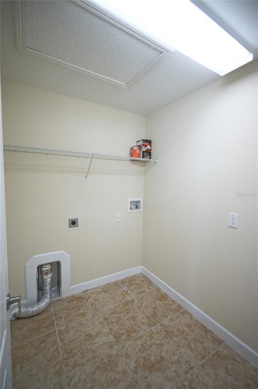 Building Photo - 2822 Lantern Hill Ave