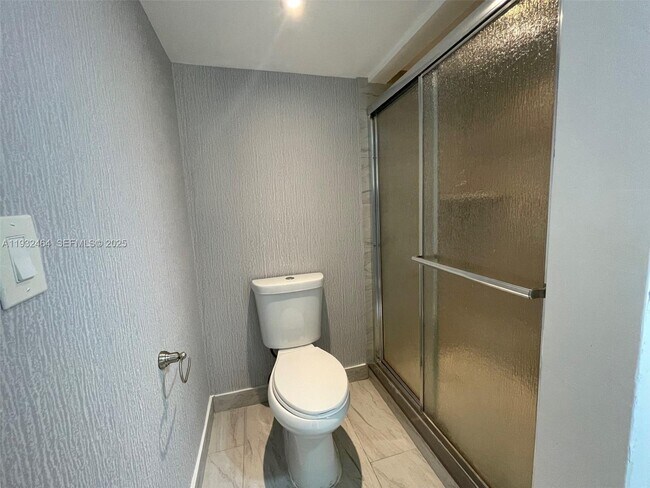 Building Photo - 7800 S Colony Cir