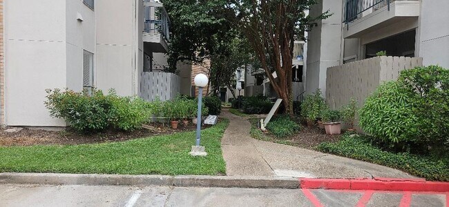 Building Photo - 7900 N Stadium Dr