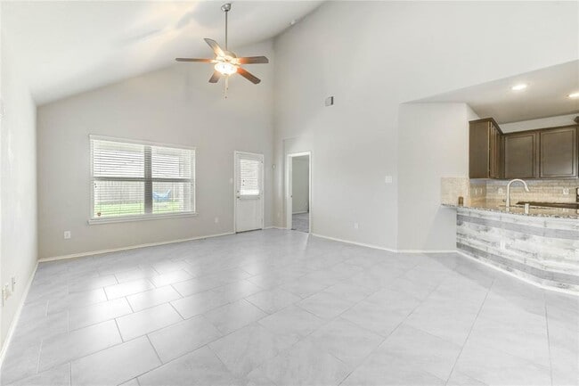 Building Photo - 23815 Rivage Ridge Dr