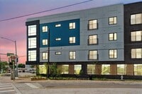 Building Photo - 2220 Webberville Rd