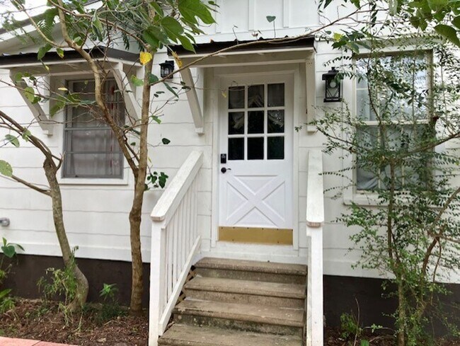 Primary Photo - Kings Drive