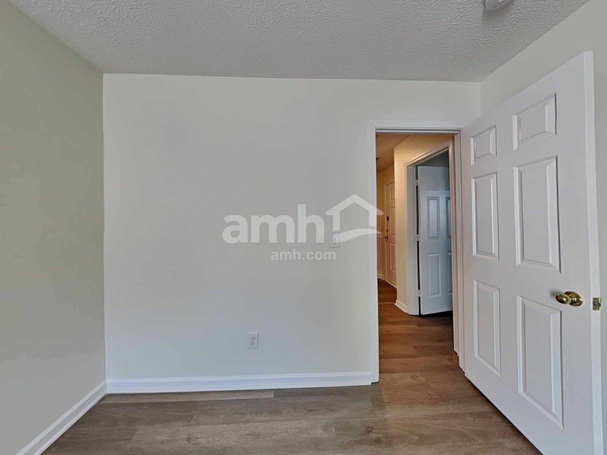 Building Photo - 12 Avalon Ct