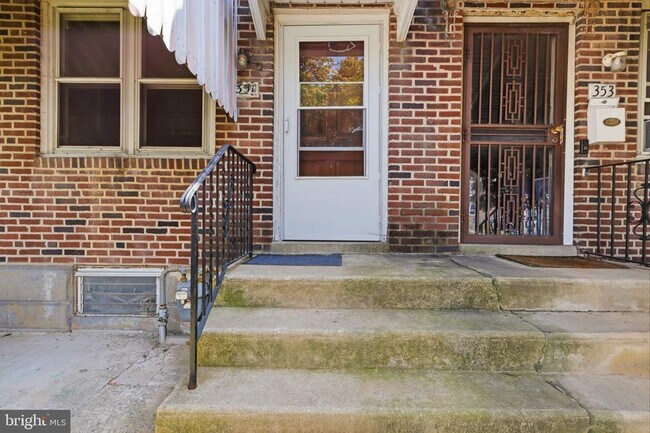 Building Photo - 351 W 22nd St