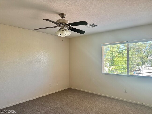 Building Photo - 7512 Jacaranda Leaf St