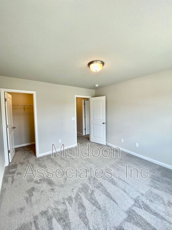 Building Photo - 4005 Tiberias Pt