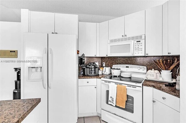 Building Photo - 11276 NW 58th Terrace