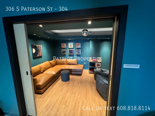 Building Photo - 306 S Paterson St