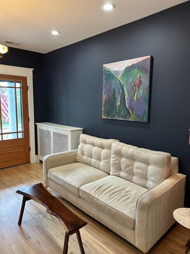 Building Photo - 3332 Grayland Ave