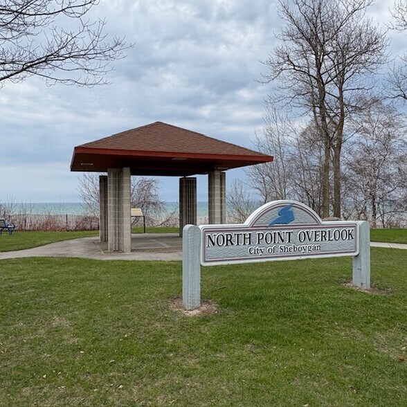 2 Block Walk to Lake Michigan - 131 Lincoln Ave