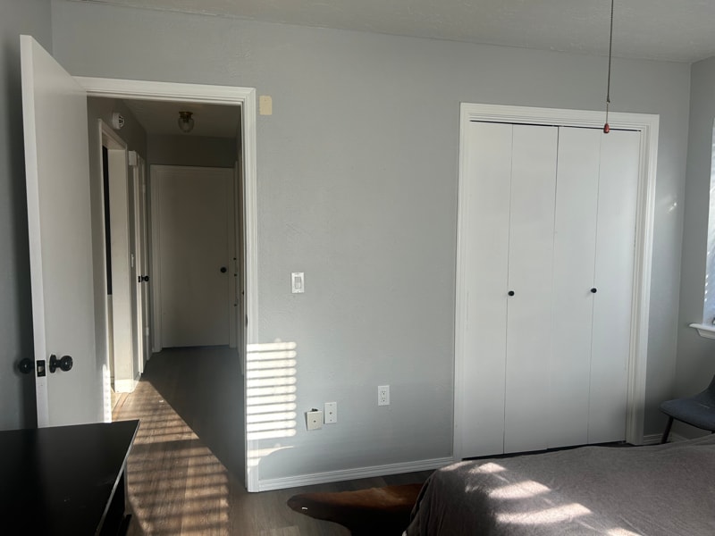 Building Photo - 606 W Ridge Dr